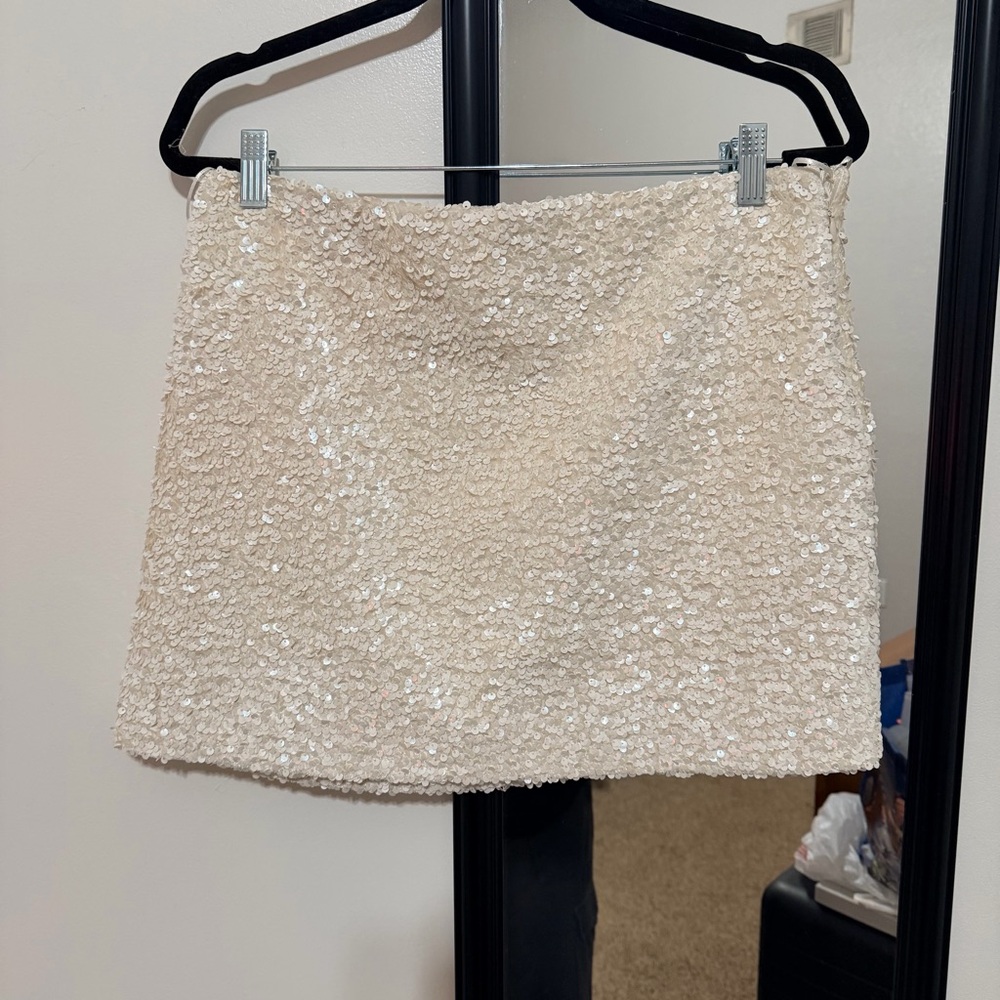 Zara Sequin-Embellished White Mini Skirt